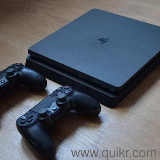 Sony PlayStation 4 Slim,500GB, 2 controller with 2 cd games free and 6