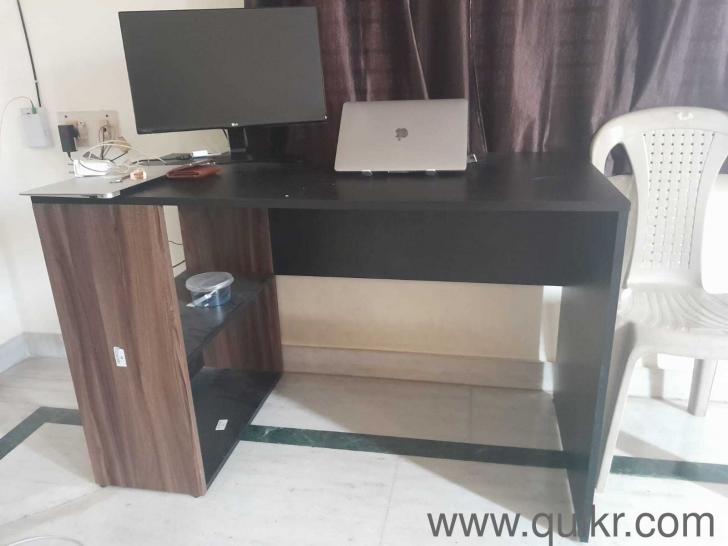 Perfect Homes Studio Augustine Dual Tone Engineered Wood Study Table