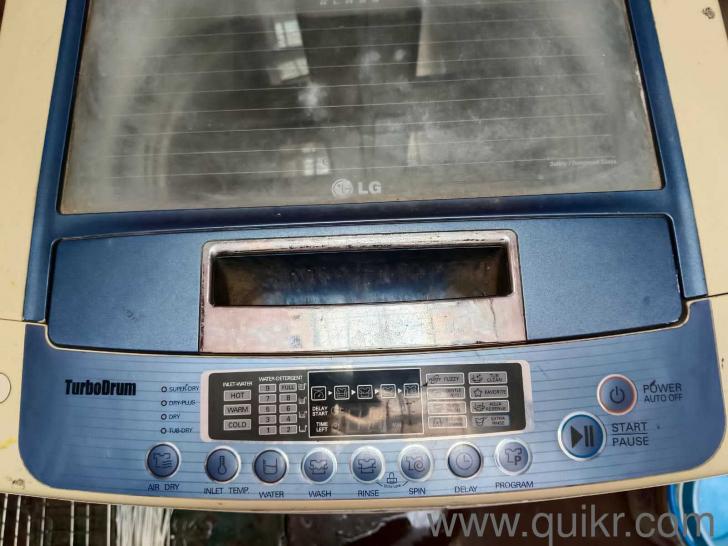 LG Fuzzy Logic 6.5 Kg Top Load Fully Automatic Washing Machine in a