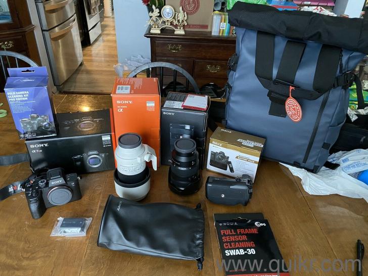 Original Sony Alpha a7R IV 61 mp Mirrorless Digital Camera With Lens