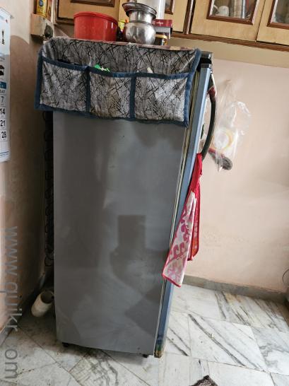 Kelvinator supercool 225 litre , 4 star fridge(2)