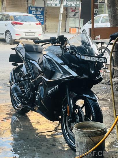 Bajaj Pulsar 200 RS - 2022(2)