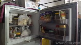 Refrigerator LG 236 ltrs used fridge for sale at 7000 and Samsung Top load 6.2 kg wooble at 7000/-(2)