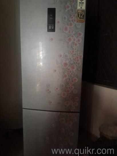 very good condition. no scratch in the body.