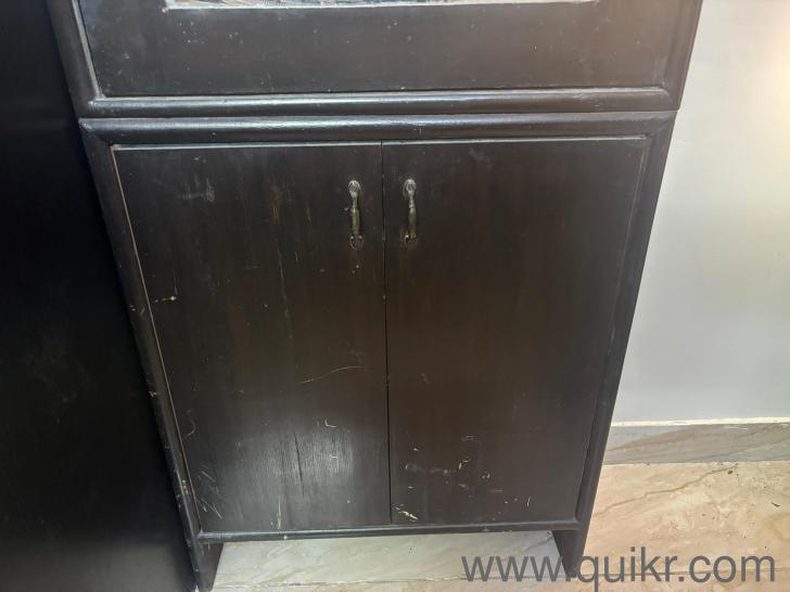 Dressing table with Mirror and ample storage(3)