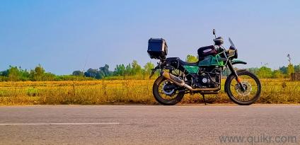Royal Enfield Himalayan Pine Green and Dune Brown - 2022(1)
