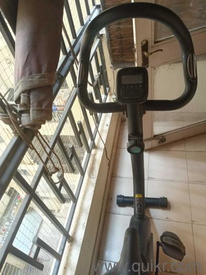 Decathlon Domyos Essential 2 exercise bike in excellent condition.(1)