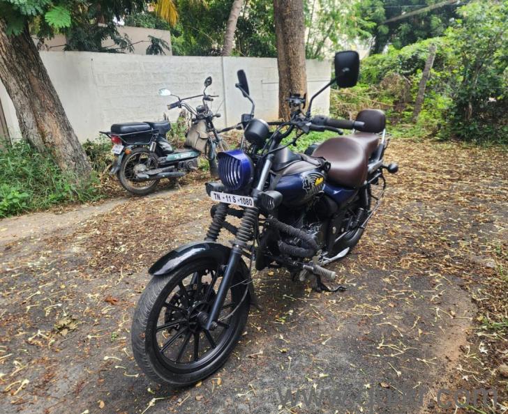 Bajaj Avenger - 2016(1)