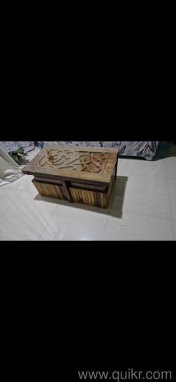 Perfect condition, chocolate brown colour with 2 puffies(1)