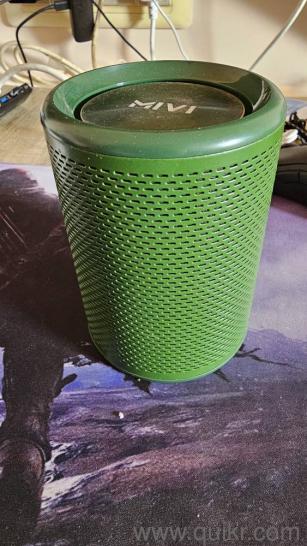 16w Bluetooth Speaker with FM Radio. Gently Used