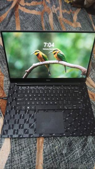 Dell precision 5520i 7 screen touch window 11(1)