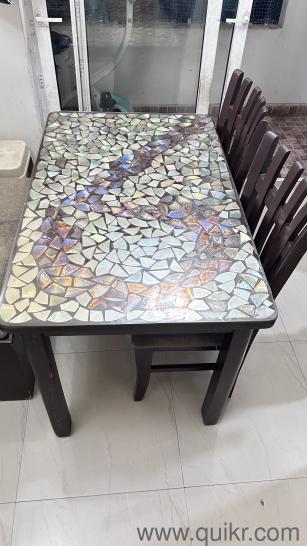 4 seater dining table(2)