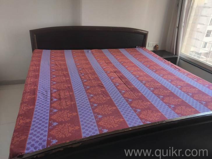 King size double bed(1)