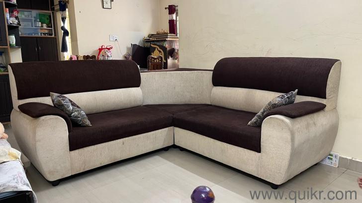 3+3+1 seater L shaped sofa with 2 pillows. Coffee and cream colour fabric in good condition