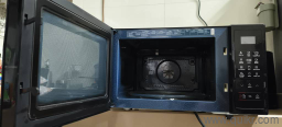 Rarely used Convection Microwave oven in good condition(2)