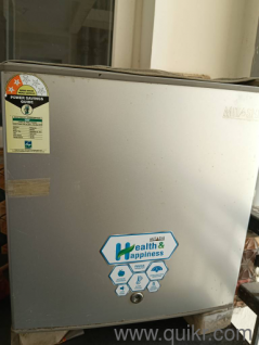 Small Fridge for Sale Well Maintained, Only 3000