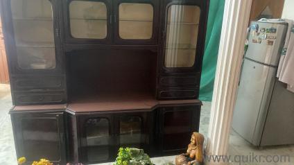 Sofa sets, dinning table, crockery cabnit