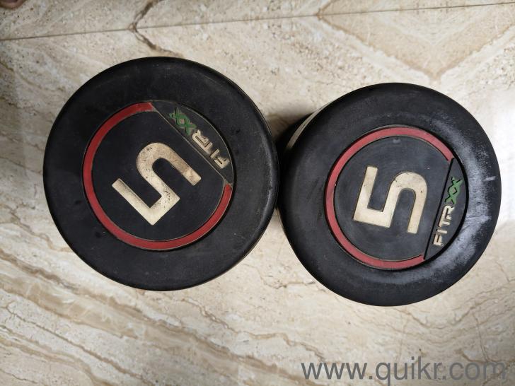 Well maintained no damages no rusting rubber coated bouncer dumbells