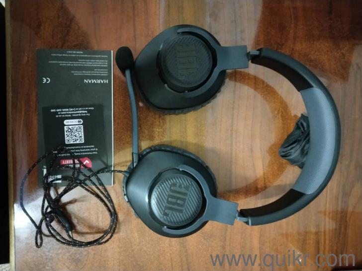 JBL quantum 100 wired headphones with mic(3)
