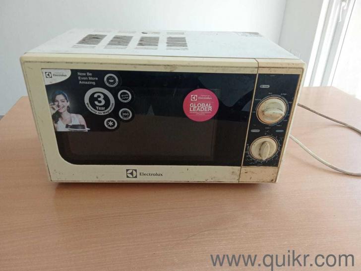 Microoven electrolux almost new(2)