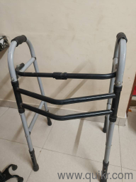 Walker (    ) good condition, sasta