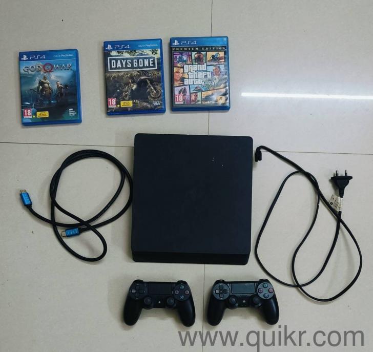 ps4 slim 500gm with extra joystick and 3 games with cds for sale