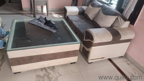 7 seater with center table(1)