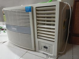 EXCELLENT CONDITION 1.5 TON WINDOW AC(3)