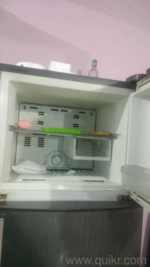Whirlpool refrigerator working in good condition cooling is excellent nd well maintained(2)