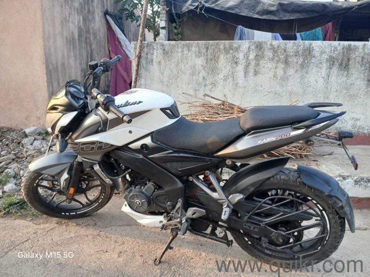 Bajaj Pulsar 200 NS - 2019
