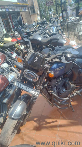 Yezdi Roadster - 2022(2)