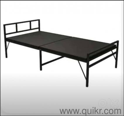 Black foldable cot(1)