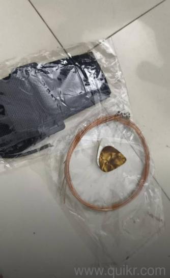 jurez guitar in new condition(2)