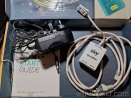 Wireless router network switch almost new(3)