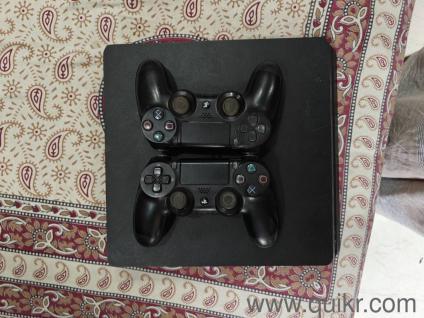 PS4 Slim 1TB - Full Setup with 2Controllers