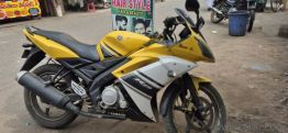 Used Yamaha YZF R15 2010 Model Images
