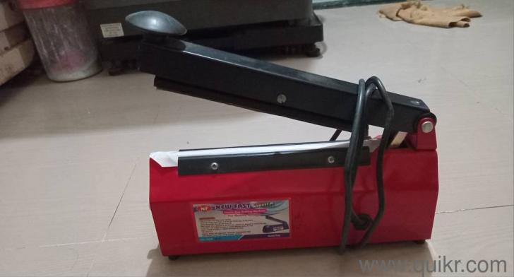 plastic sealing machine(1)