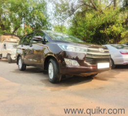 Used Toyota Innova Crysta 2017 Model Images