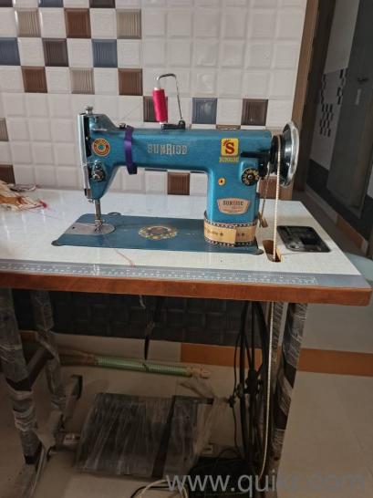 Sweing Machine Rate sweing machine with less usage almost new have motor and best for ...