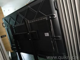 100% condition, fully smart TV(2)