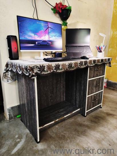 Study / Computer Table - bargain available