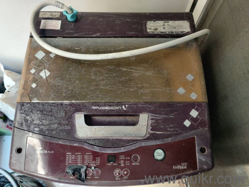 L.G, top load machine, single user working(2)