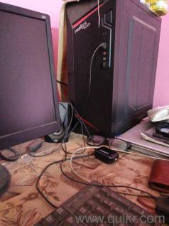 A seminew computer With all needed accessories(1)