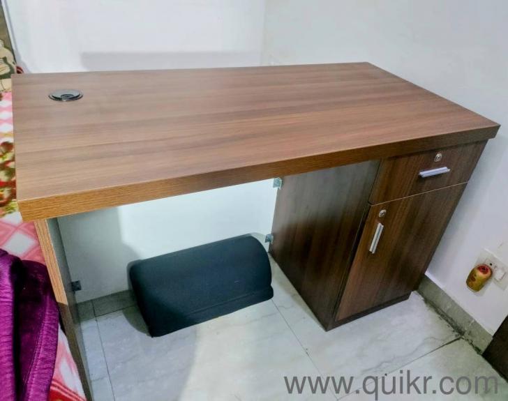 Branded Office study table for sale Noida Quikr