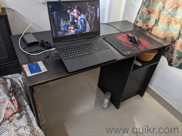 Hayao Dark wood Computer/Study table with Mumbai Quikr