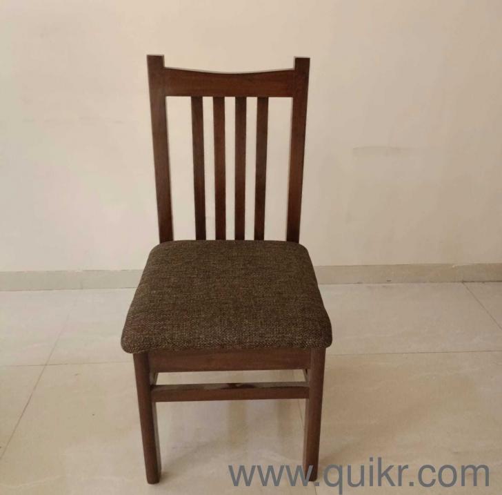 5 x 3 size dining table made up of wood saad and piyu polish Surat