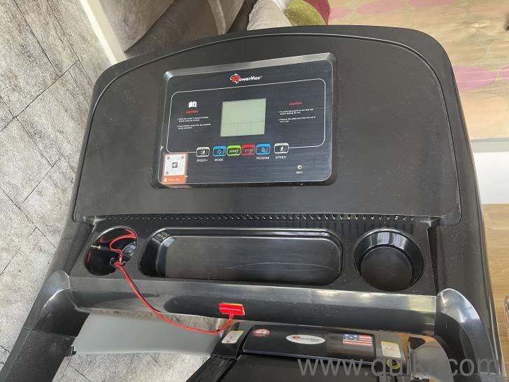 Sparingly used good quality treadmill available immediately Bangalore