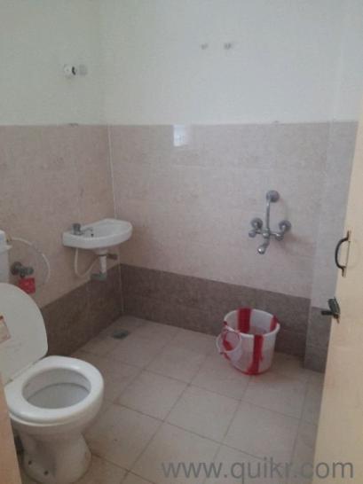 2 BHK rent Apartment in Beleghata, Kolkata(3)