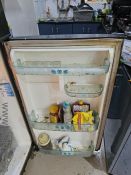 Whirlpool 220 liter 4 star in good running condition(3)