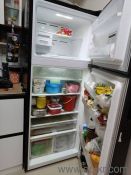 Travelling onsite so selling urgently in excellent condition whirlpool(2)